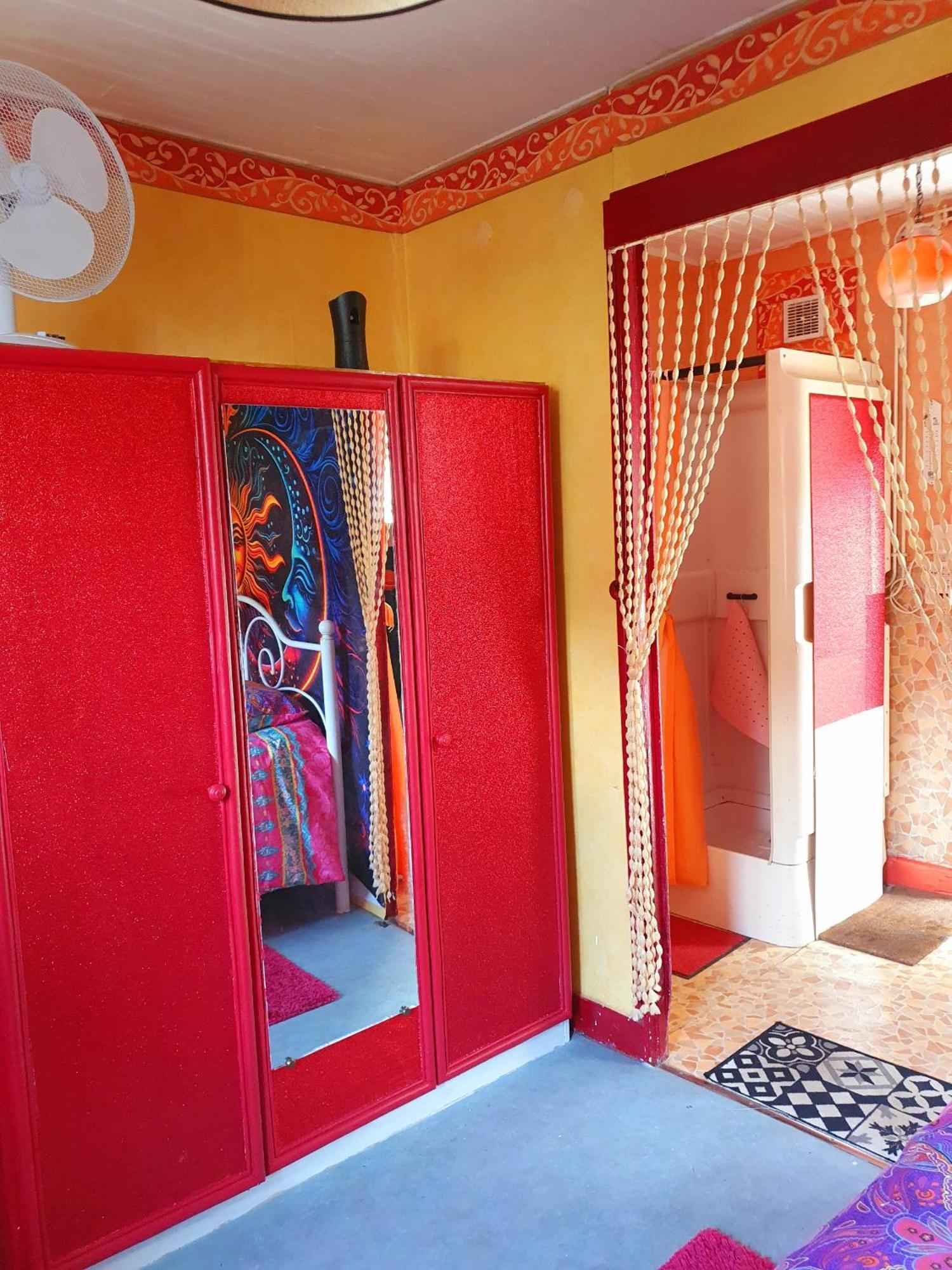 Bed And Breakfast Les Roses Multicolores Du 47 Fumel Kültér fotó