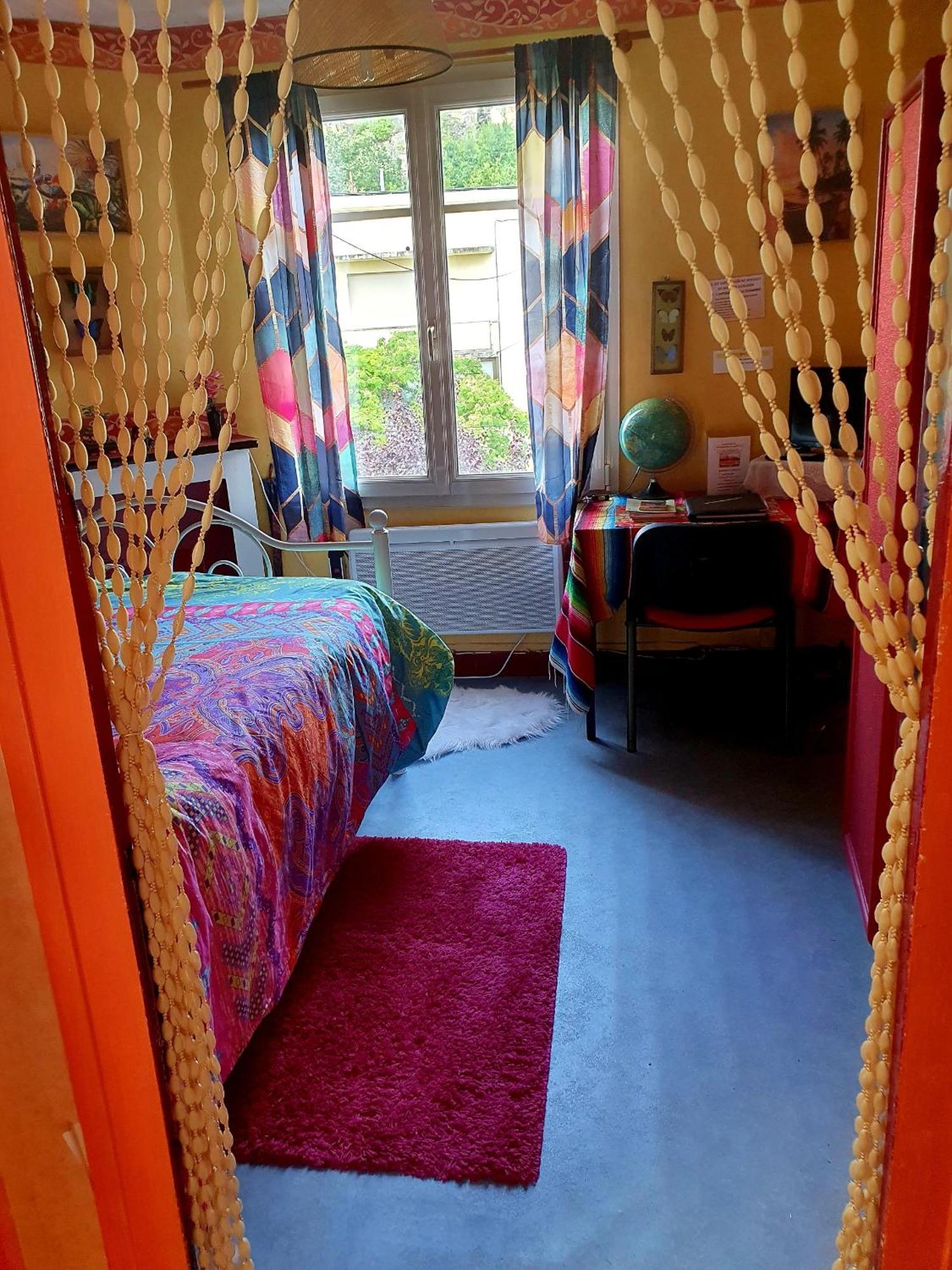 Bed And Breakfast Les Roses Multicolores Du 47 Fumel Kültér fotó