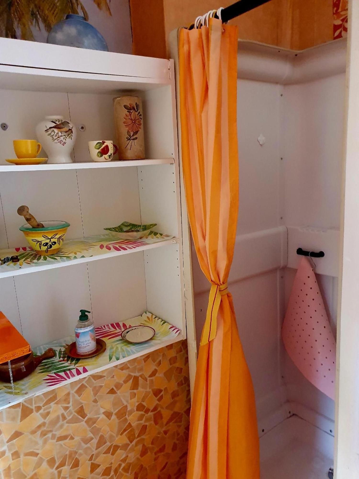 Bed And Breakfast Les Roses Multicolores Du 47 Fumel Kültér fotó